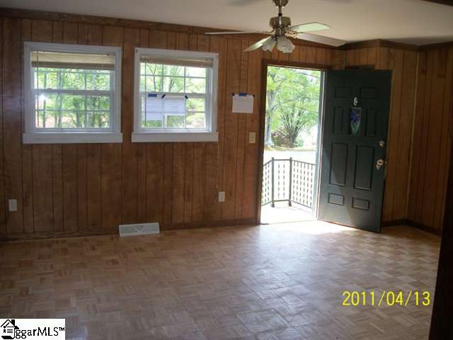 412 Motor Boat Club Road Greenville, SC 29611 - Photo 3 of 5