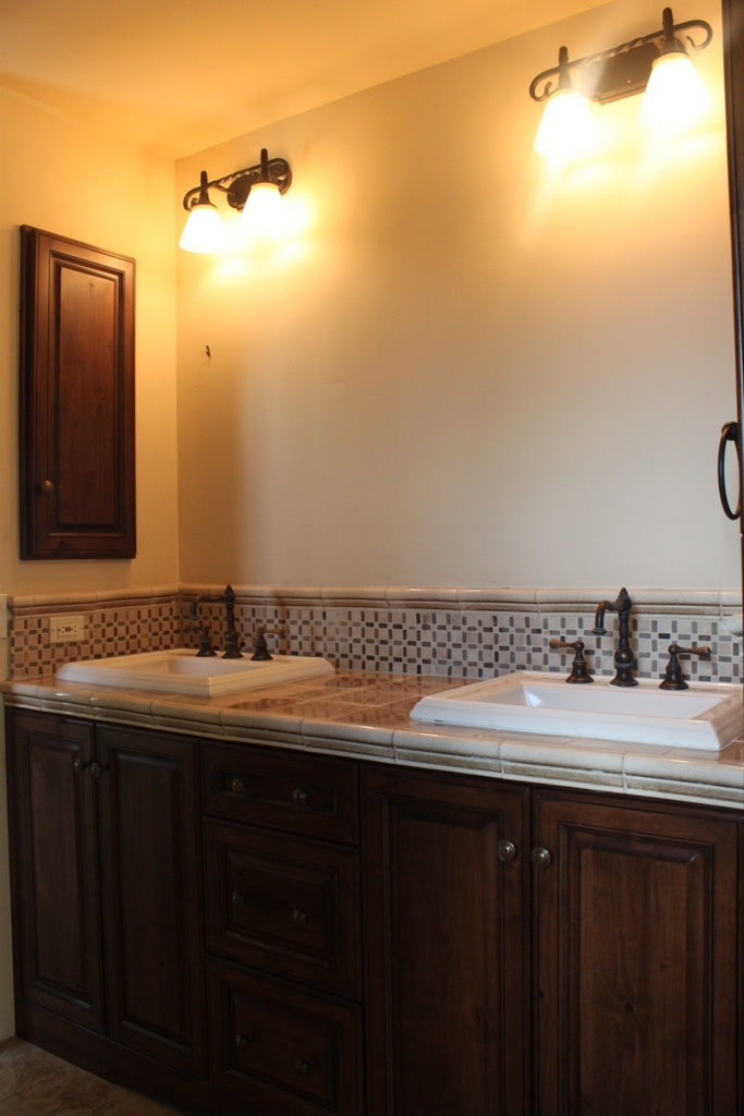 9290 East Thompson Peak Parkway, Unit 451 Scottsdale, AZ 85255 - Photo 54 of 64 Jack & Jill Bath