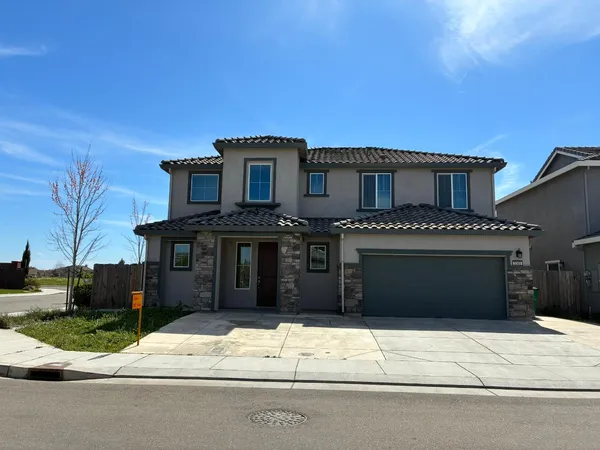 $750,000 | 2302 Raphael Way, Lodi, CA 95242