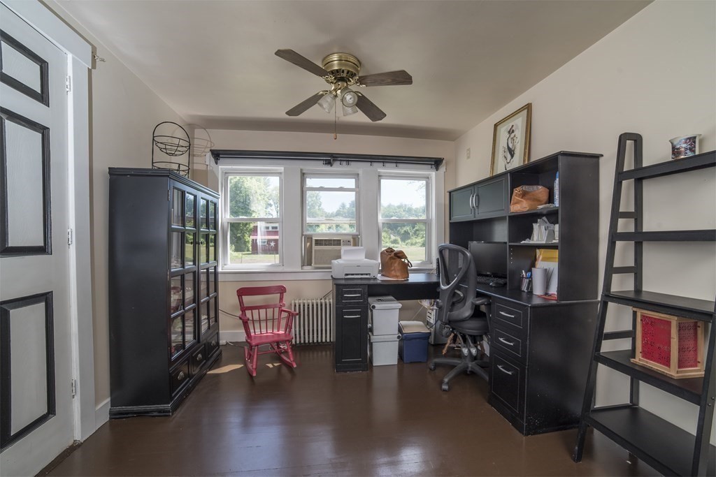 109 Hinsdale Road Northfield, MA 01360 - Photo 6 of 42 a livingroom with workspace and a window
