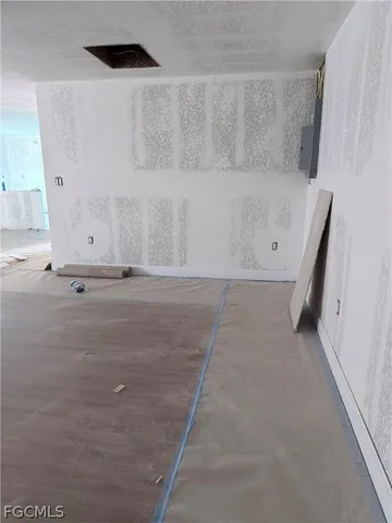 $380,000 | 3000 Poinciana Drive, Naples, FL 34105