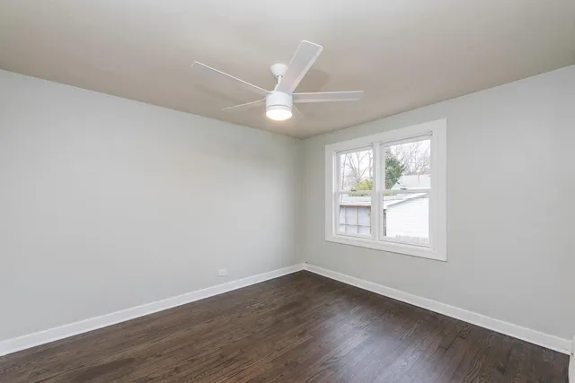 $233,899 | 308 West Greenwood Avenue, Waukegan, IL 60087