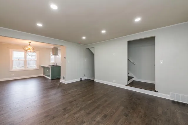 $233,899 | 308 West Greenwood Avenue, Waukegan, IL 60087