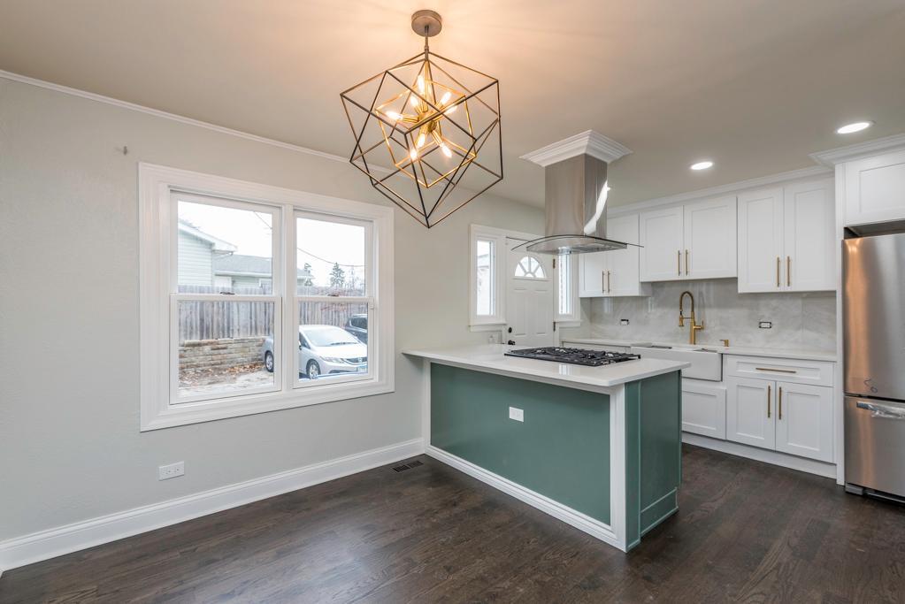 308 West Greenwood Avenue Waukegan, IL 60087 - Photo 10 of 22