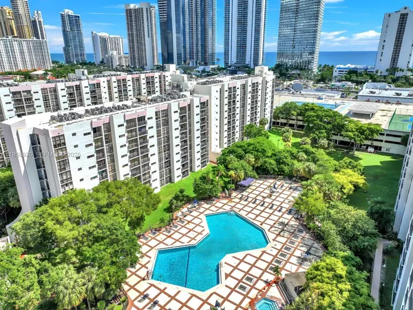 a view of a multi story building