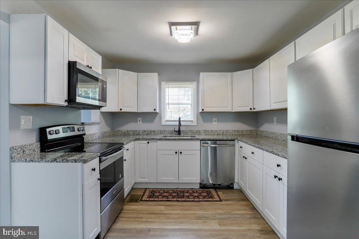 40 Clems Drive Ranson, WV 25438 - Photo 12 of 32 Kitchen