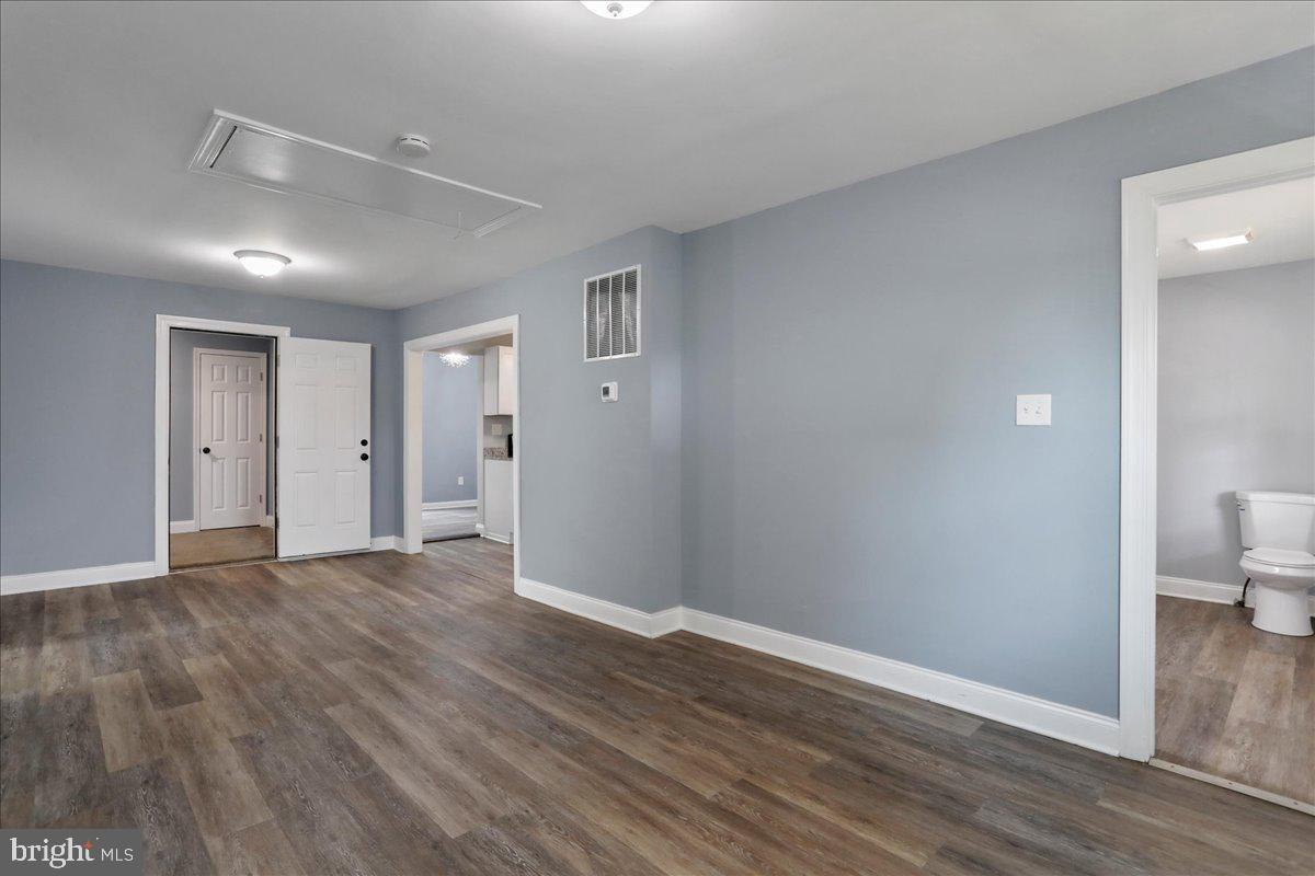 40 Clems Drive Ranson, WV 25438 - Photo 3 of 32 Living Room