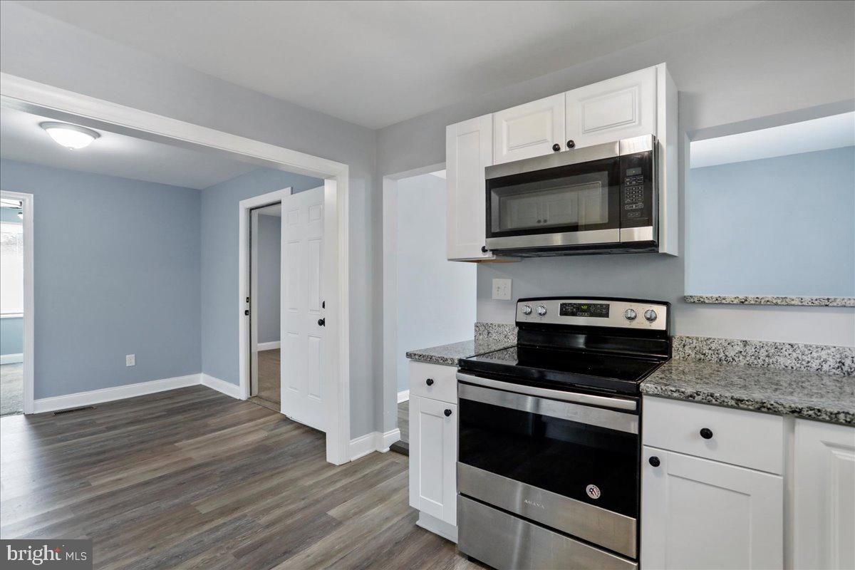 40 Clems Drive Ranson, WV 25438 - Photo 6 of 32 Kitchen