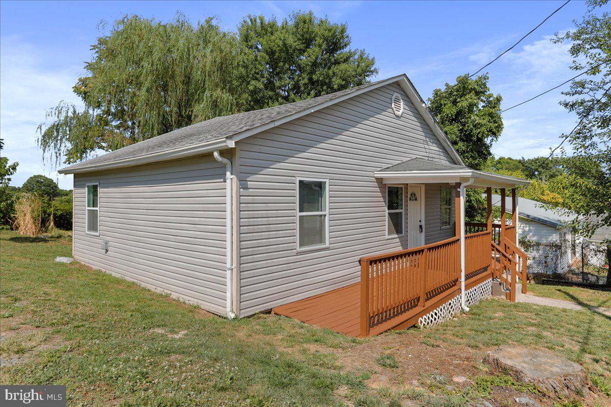 40 Clems Drive Ranson, WV 25438 - Photo 8 of 32 Front View