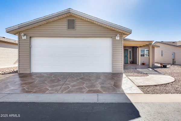 $160,000 | 3301 South Goldfield Road, Unit 1043, Apache Junction, AZ 85119