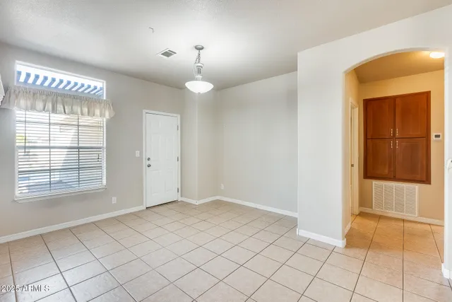 $180,000 | 3301 South Goldfield Road, Unit 1043, Apache Junction, AZ 85119