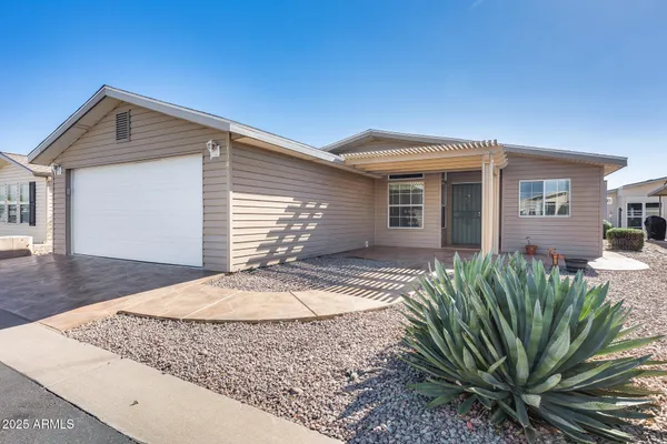 $160,000 | 3301 South Goldfield Road, Unit 1043, Apache Junction, AZ 85119