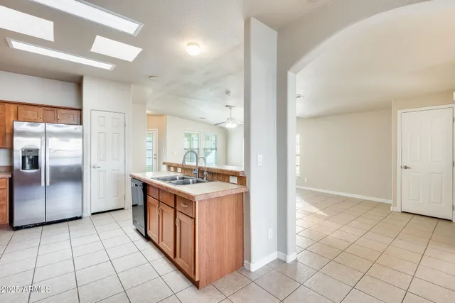 $170,000 | 3301 South Goldfield Road, Unit 1043, Apache Junction, AZ 85119