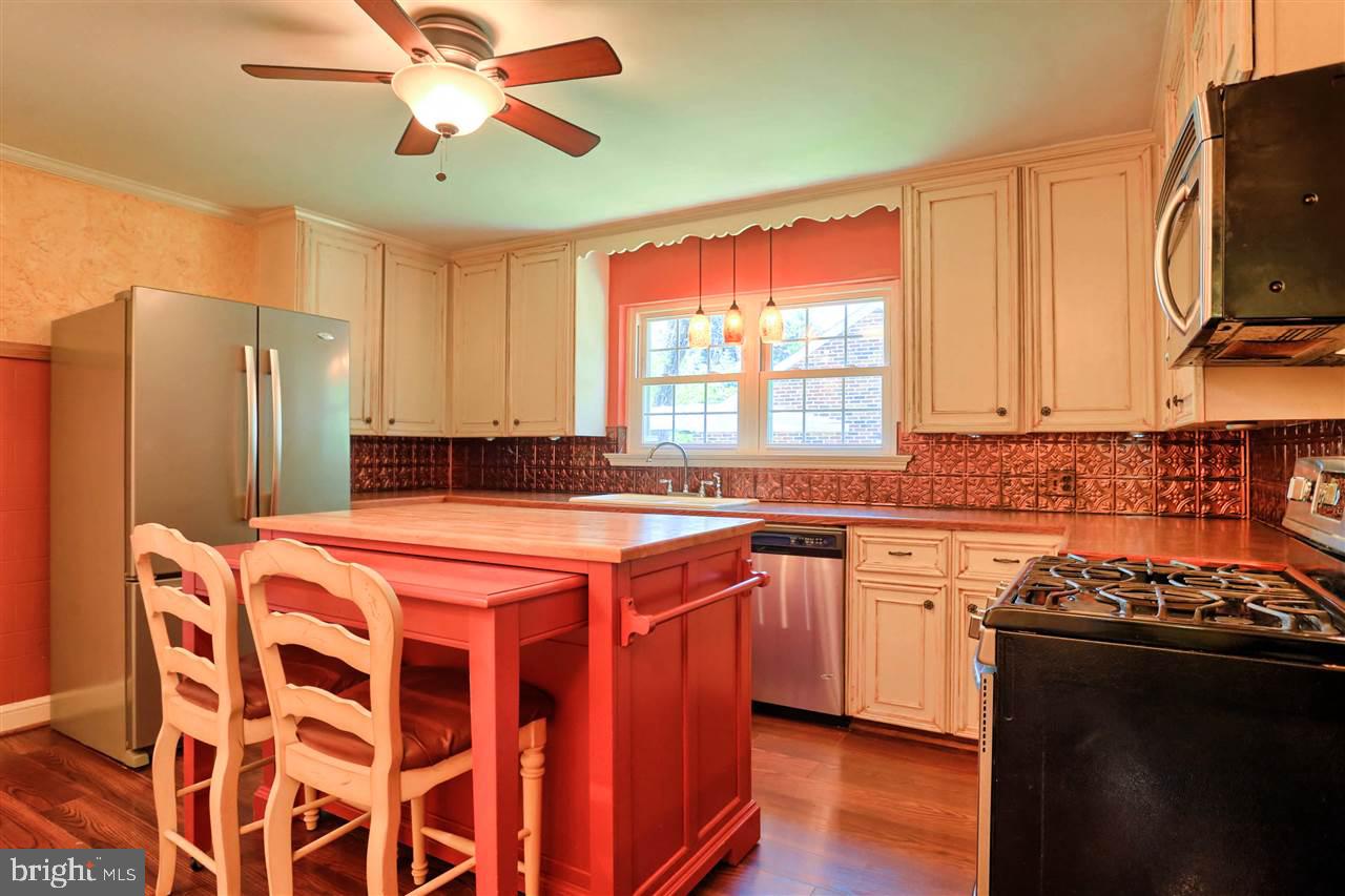 173 Irving Road York, PA 17403 - Photo 12 of 33 Gallery Image 12