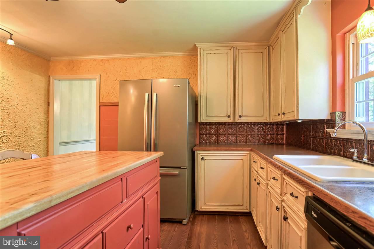 173 Irving Road York, PA 17403 - Photo 14 of 33 Gallery Image 14