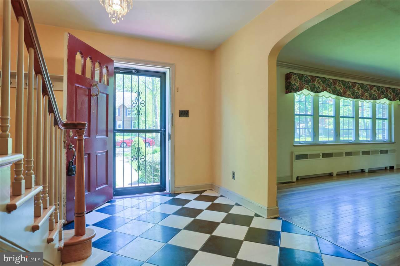 173 Irving Road York, PA 17403 - Photo 4 of 33 Gallery Image 4
