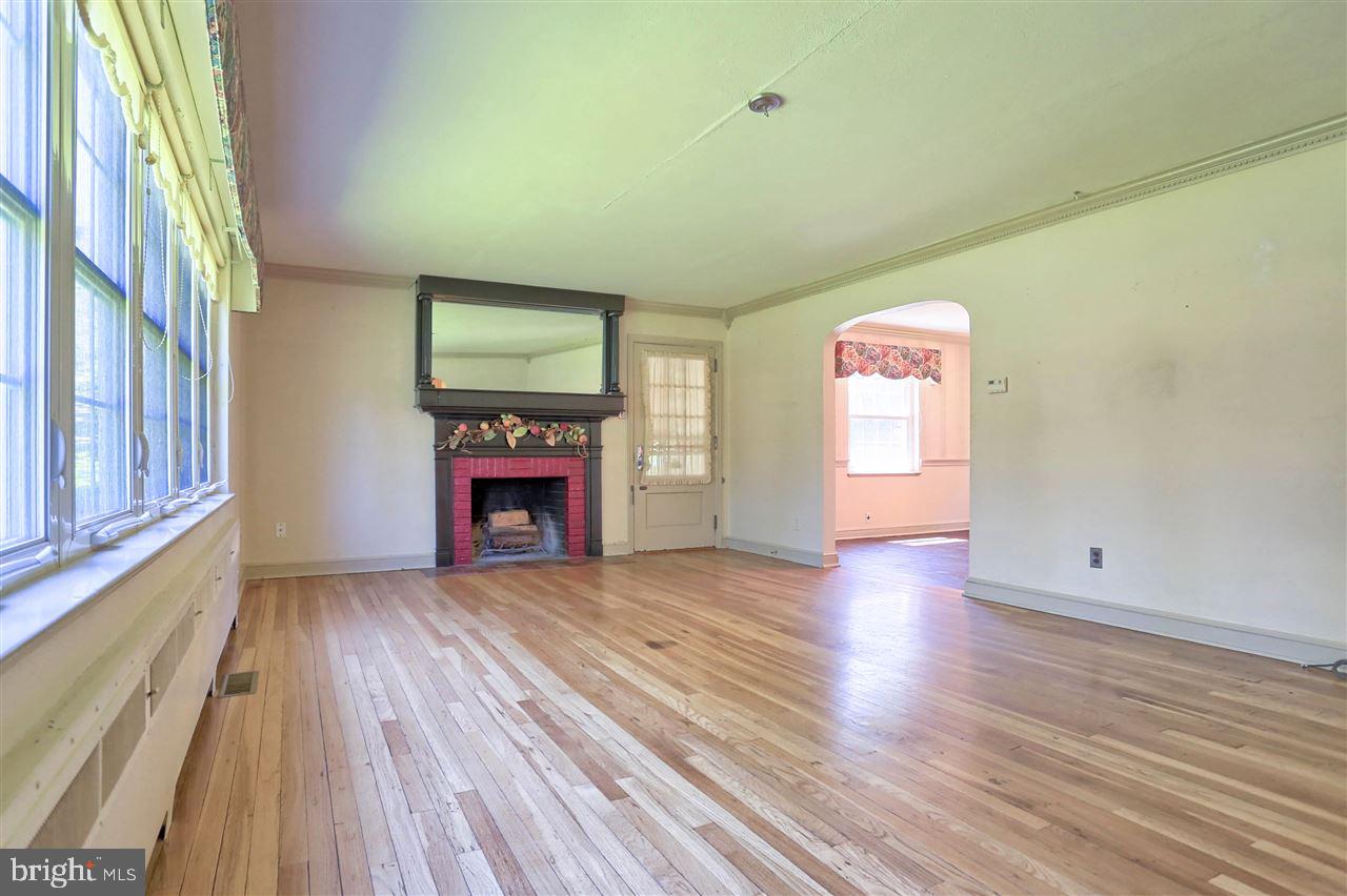 173 Irving Road York, PA 17403 - Photo 5 of 33 Gallery Image 5