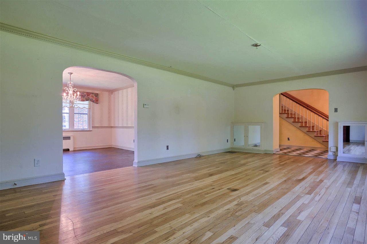 173 Irving Road York, PA 17403 - Photo 6 of 33 Gallery Image 6