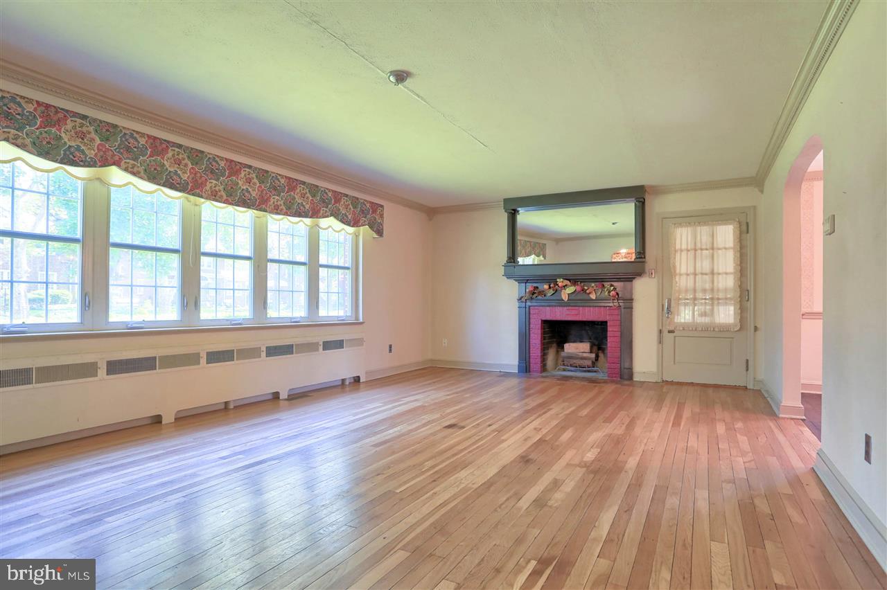173 Irving Road York, PA 17403 - Photo 8 of 33 Gallery Image 8