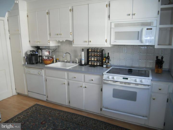 9 Rolling Road Claymont, DE 19703 - Photo 11 of 25 Gallery Image 11