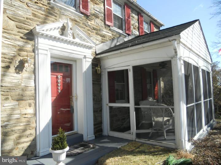 9 Rolling Road Claymont, DE 19703 - Photo 3 of 25 Gallery Image 3