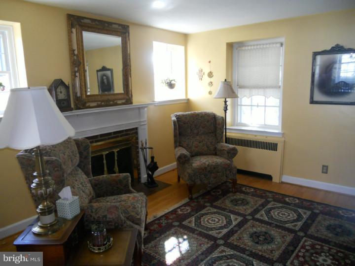 9 Rolling Road Claymont, DE 19703 - Photo 6 of 25 Gallery Image 6