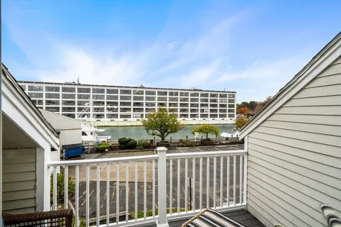 $549,000 | 90 Wharf Street, Unit L10, Salem, MA 01970