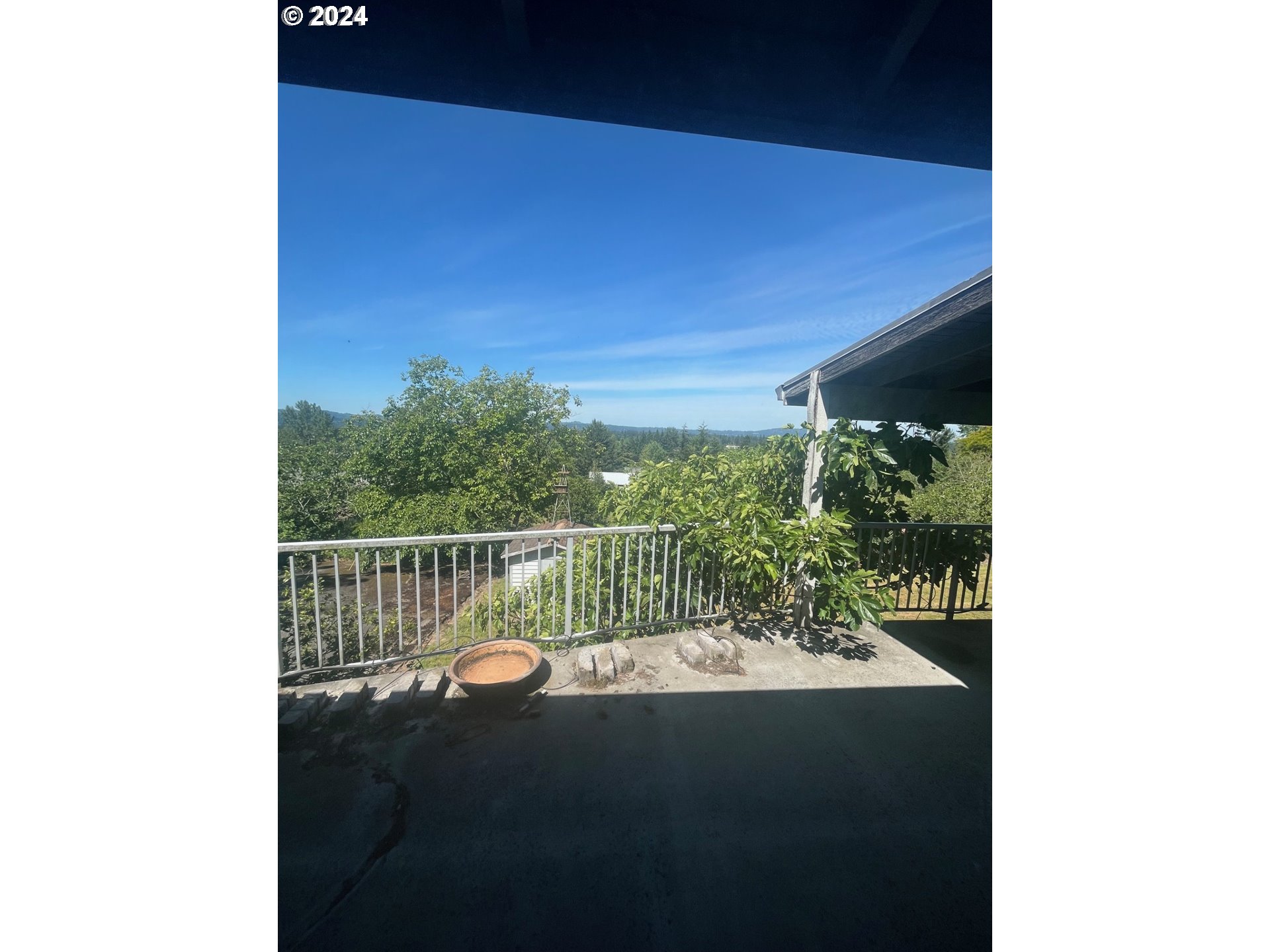10755 Southeast 92nd Avenue Happy Valley, OR 97086 - Photo 18 of 40 a view of a balcony with a patio