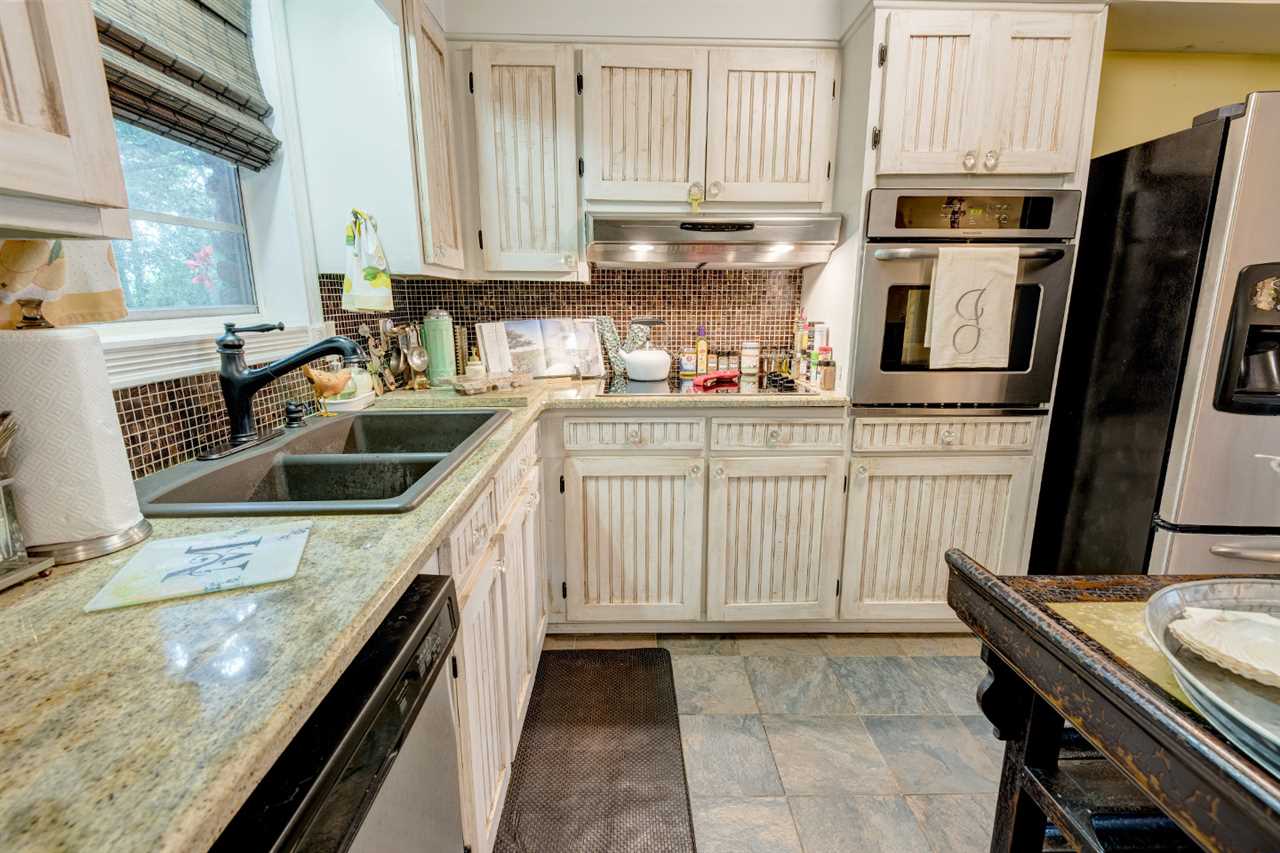 563 Bellangee Street Fairhope, AL 36532 - Photo 9 of 24