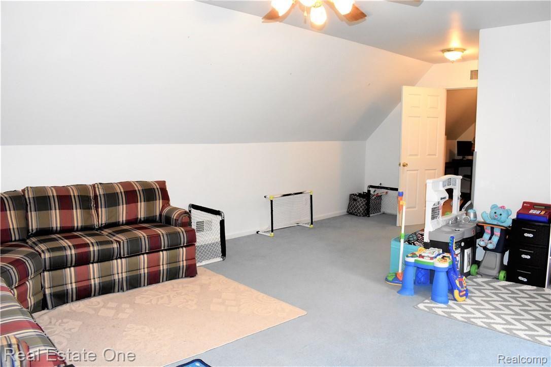 19200 Clark Road Belleville, MI 48111 - Photo 25 of 34 _DSC0412 (2).JPG