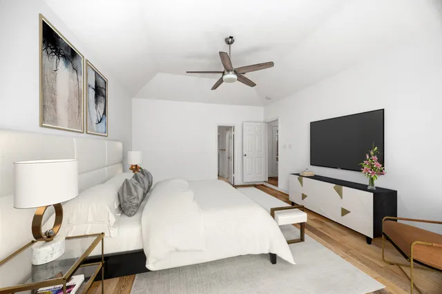 $865,000 | 32 Mellow Leaf Court, The Woodlands, TX 77381