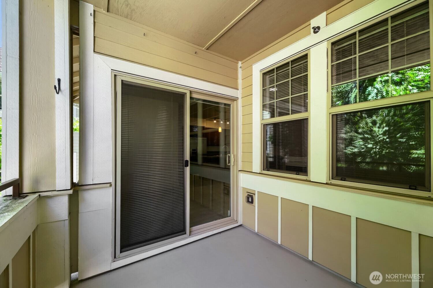 8535 Avondale Road Northeast, Unit A204 Redmond, WA 98052 - Photo 30 of 34