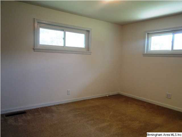 5446 Robin Circle Adamsville, AL 35005 - Photo 14 of 27