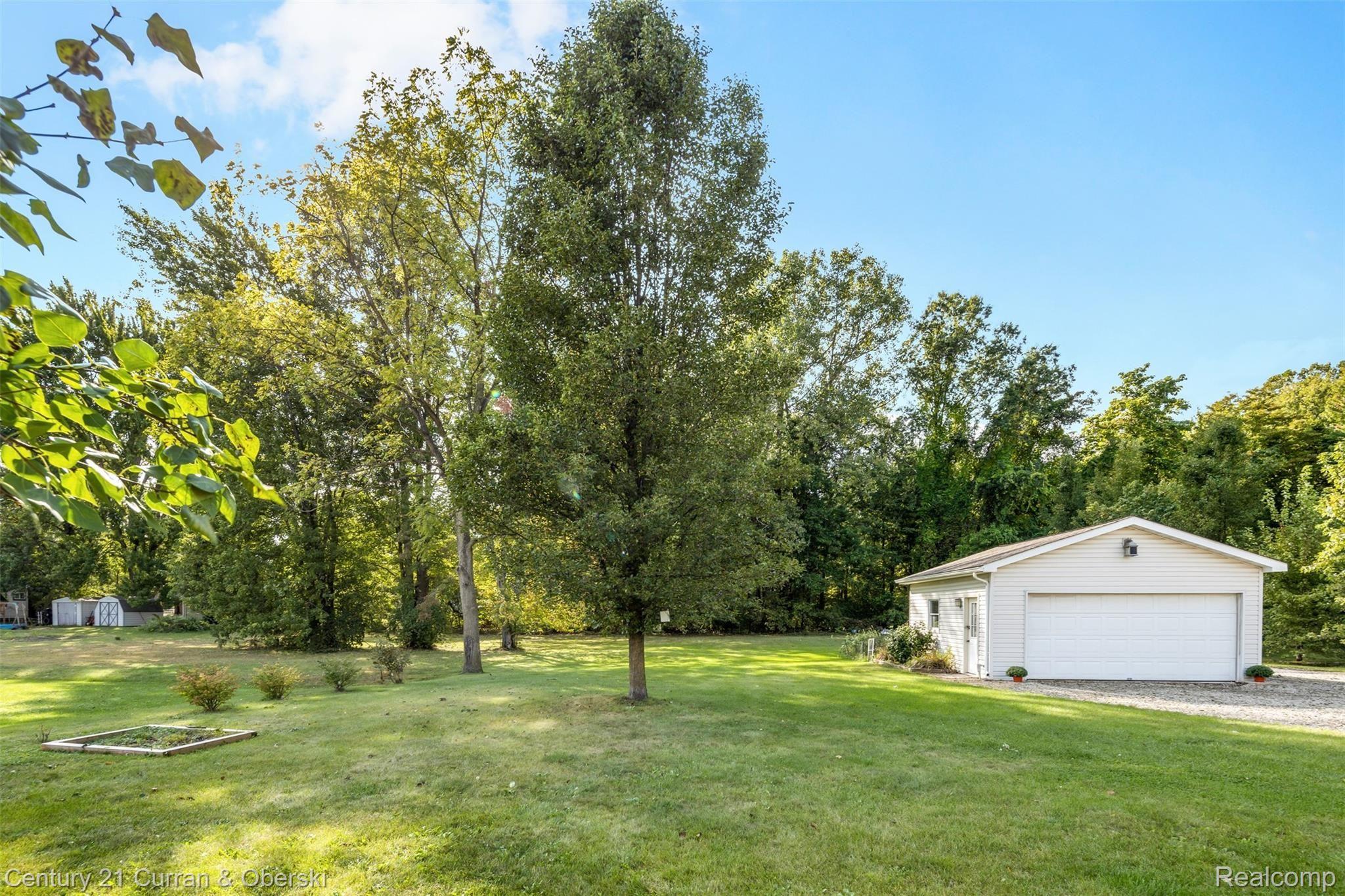 25910 Rogell Road New Boston, MI 48164 - Photo 33 of 34 SPACIOUS yard!