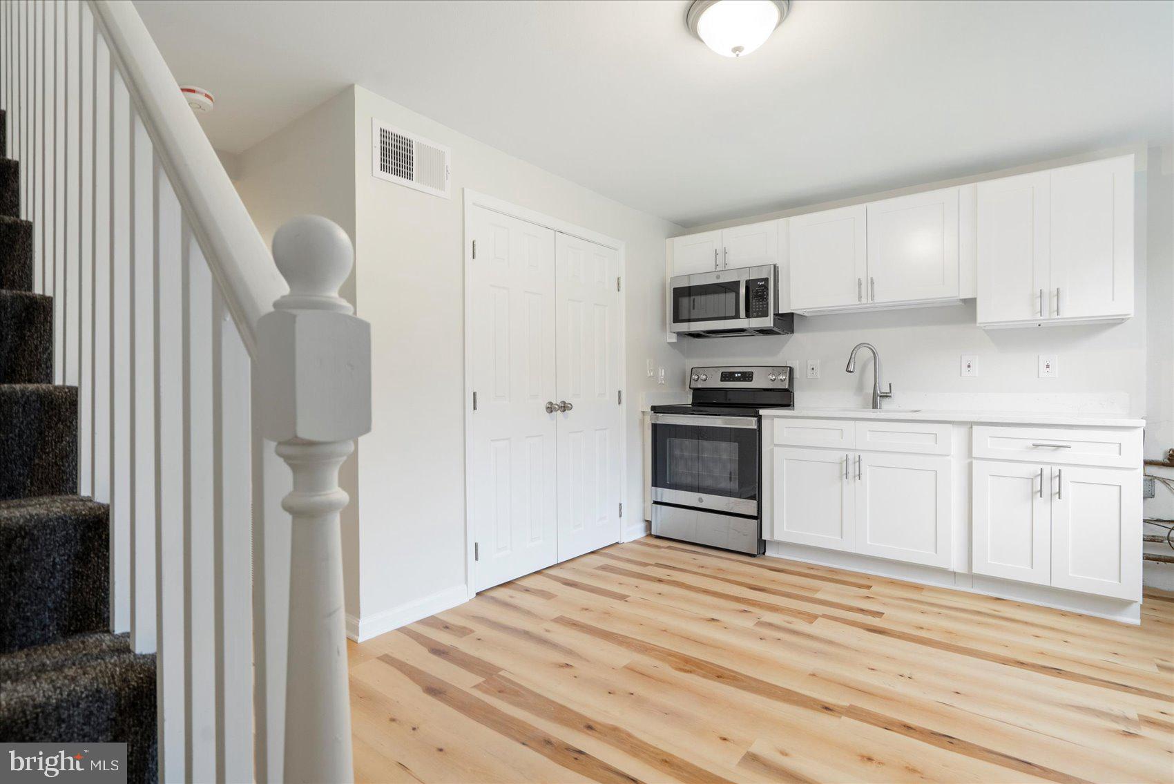 4007 Hollins Ferry Road Halethorpe, MD 21227 - Photo 15 of 27