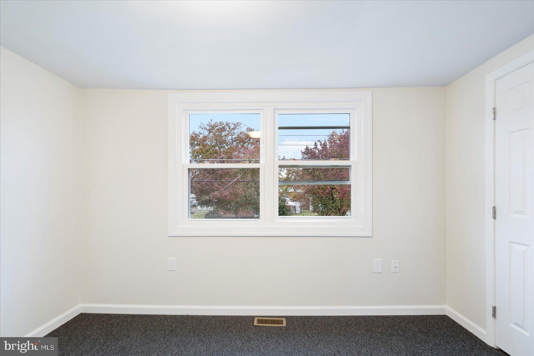 4007 Hollins Ferry Road Halethorpe, MD 21227 - Photo 18 of 27