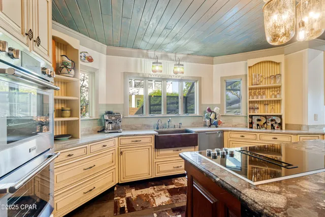 $4,000,000 | 5 Blue Crab Lane, Panama City Beach, FL 32413