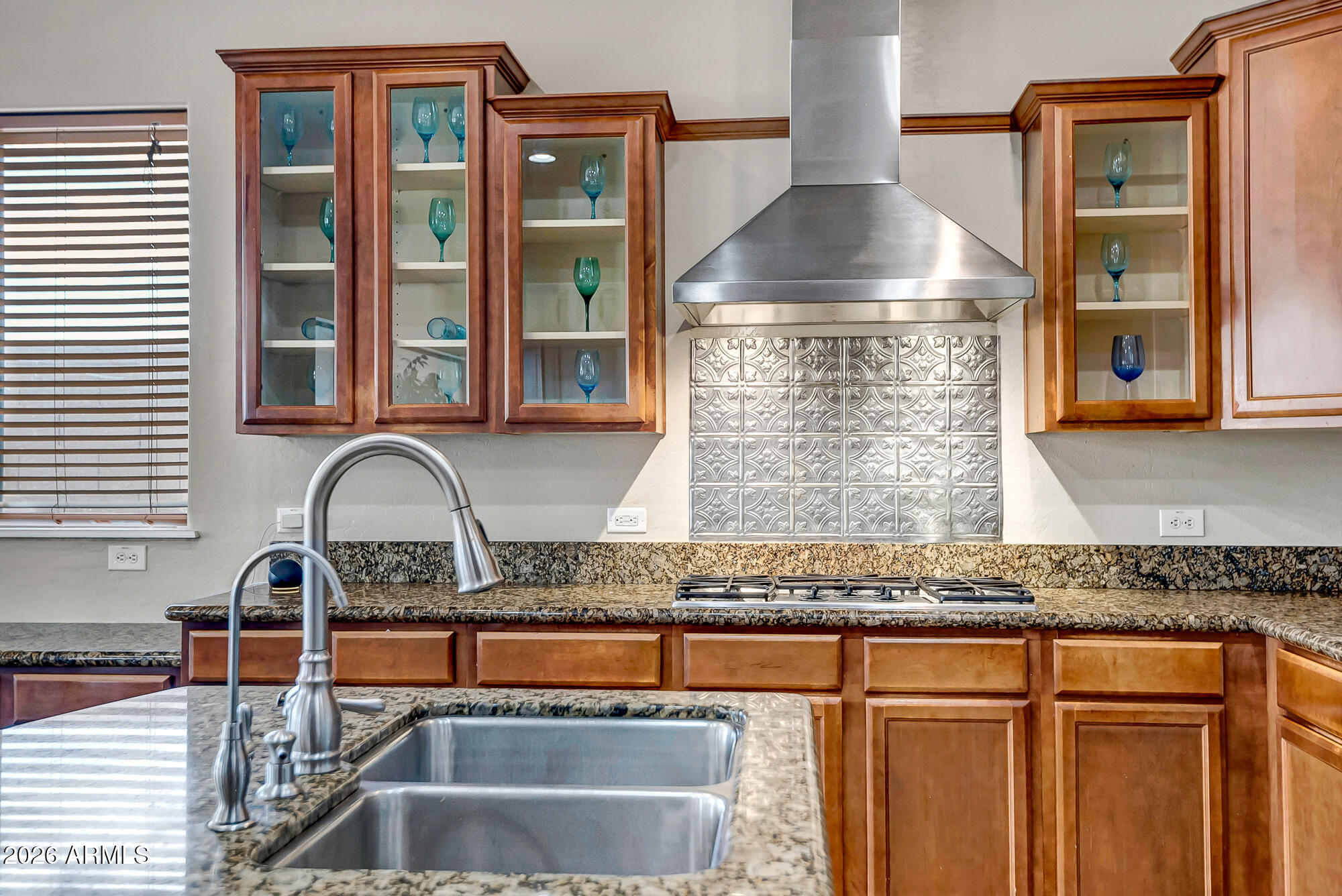 18179 West Narramore Road Goodyear, AZ 85338 - Photo 10 of 37 Kitchen