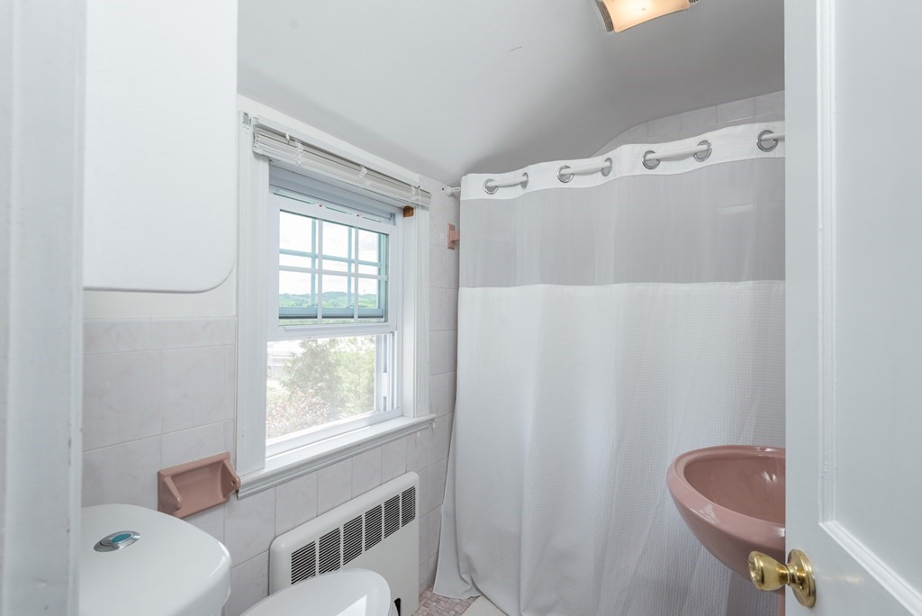 140 Reservoir Road Quincy, MA 02170 - Photo 24 of 39 Gallery Image 24