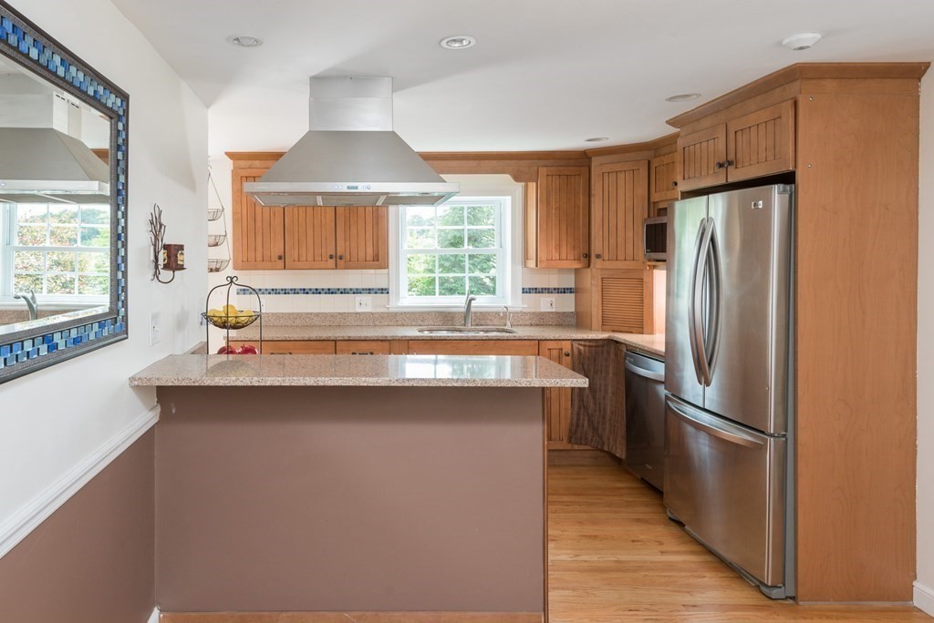 140 Reservoir Road Quincy, MA 02170 - Photo 3 of 39 Gallery Image 3
