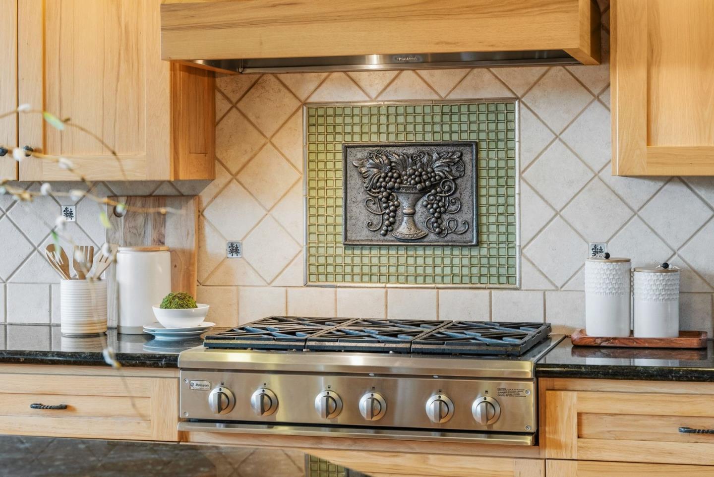 18836 Favre Ridge Road Los Gatos, CA 95033 - Photo 19 of 89