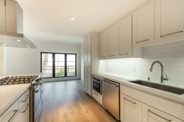 $5,998 | 1326 Hoover Street, Unit 6, Menlo Park, CA 94025