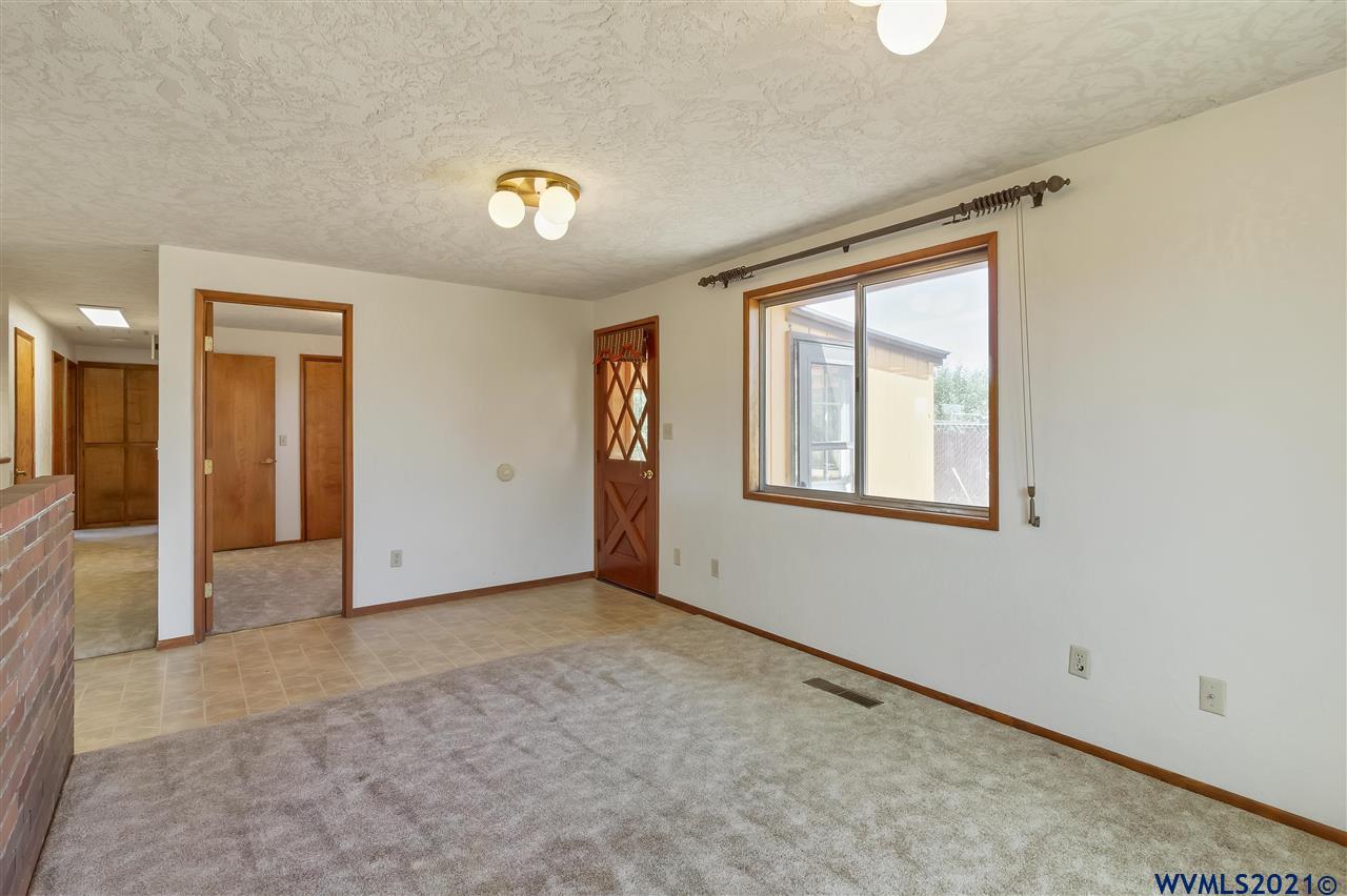 9280 River Road Northeast Salem, OR 97303 - Photo 27 of 38
