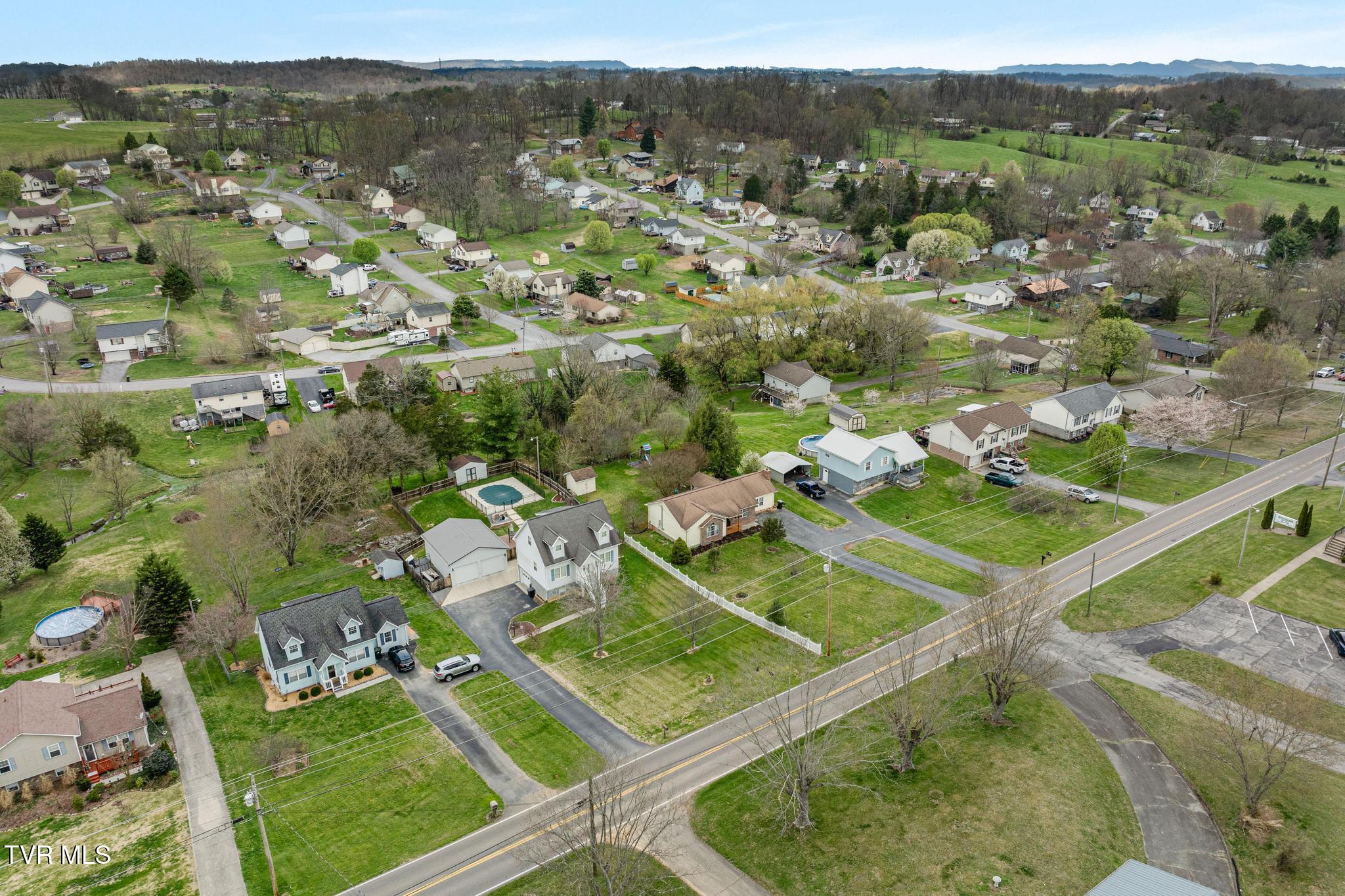 1069 Gray Station Road Gray, TN 37615 - Photo 36 of 38 DJI_0535