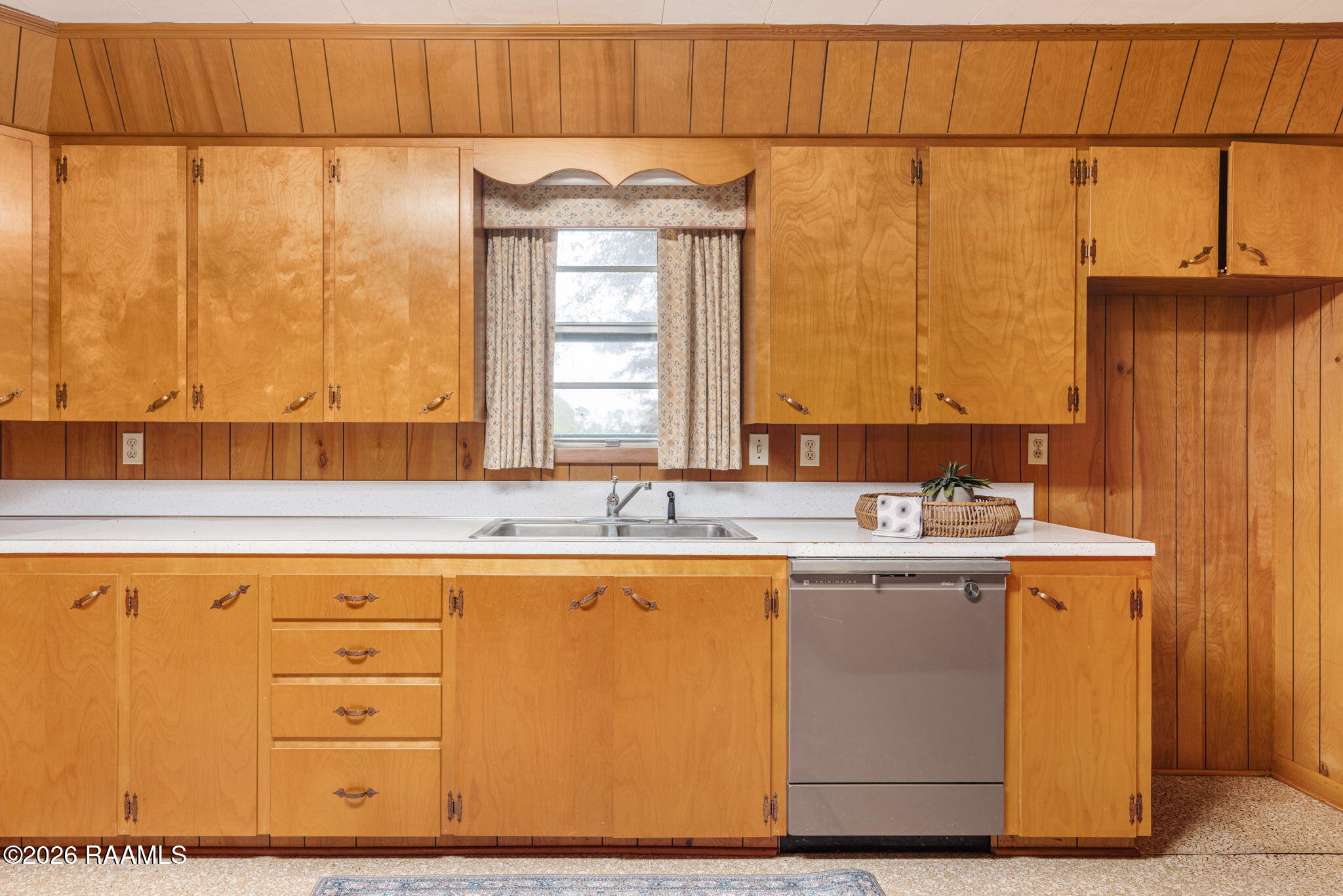 2403 West Schambers Basile, LA 70515 - Photo 6 of 29 Kitchen