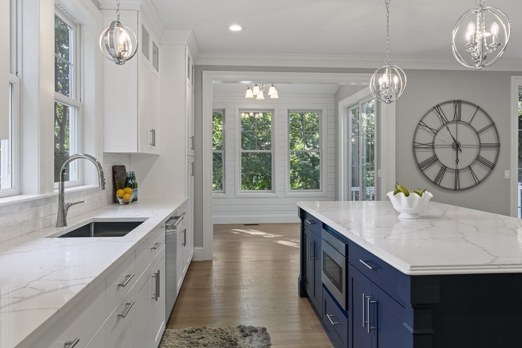 8 Wilson Road Lexington, MA 02421 - Photo 4 of 42