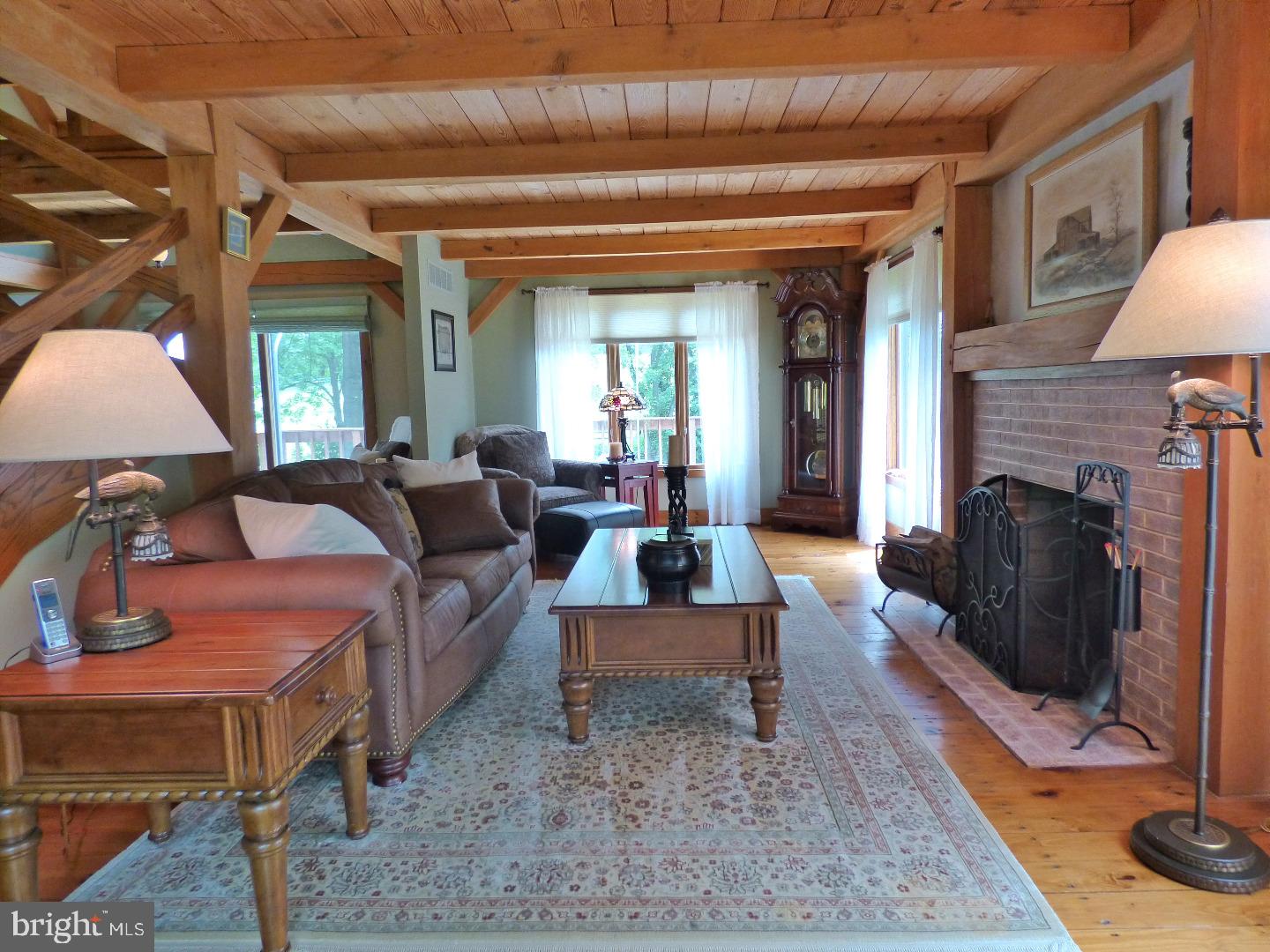 832 Newhall Road Kennett Square, PA 19348 - Photo 3 of 25 Living Room