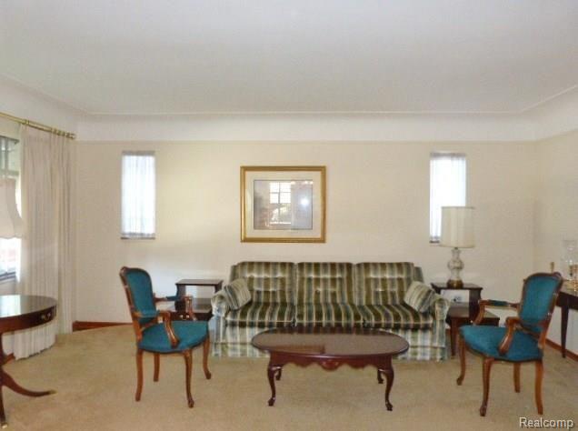 15053 Charles R Avenue Eastpointe, MI 48021 - Photo 3 of 29 15053 Charles R 008.JPG