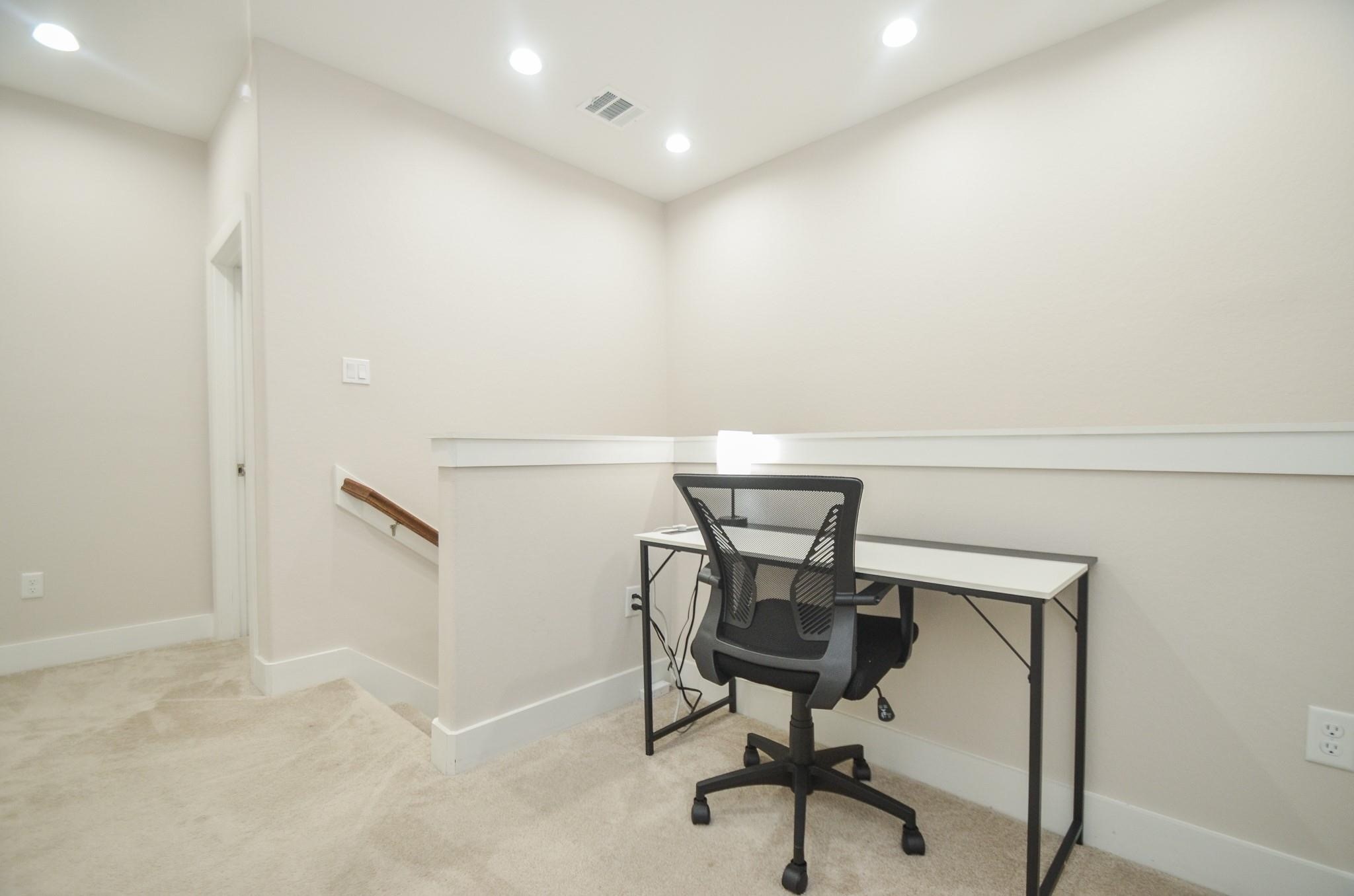 4511 Reed Road, Unit A Houston, TX 77051 - Photo 12 of 34