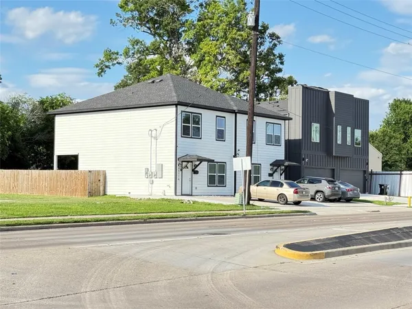 $2,199 | 4511 Reed Road, Unit A, Houston, TX 77051